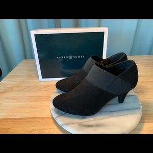 Black suede shooties